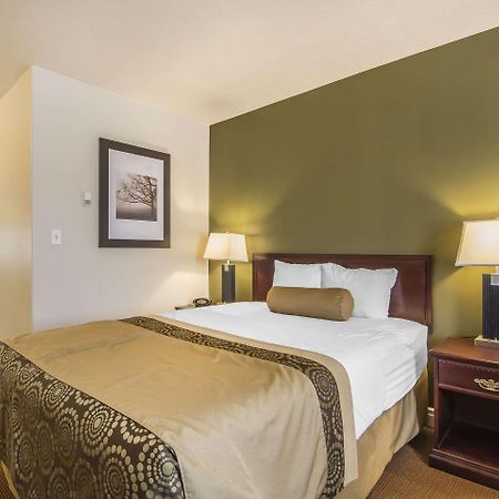 Econo Lodge Inn & Suites High Level Buitenkant foto