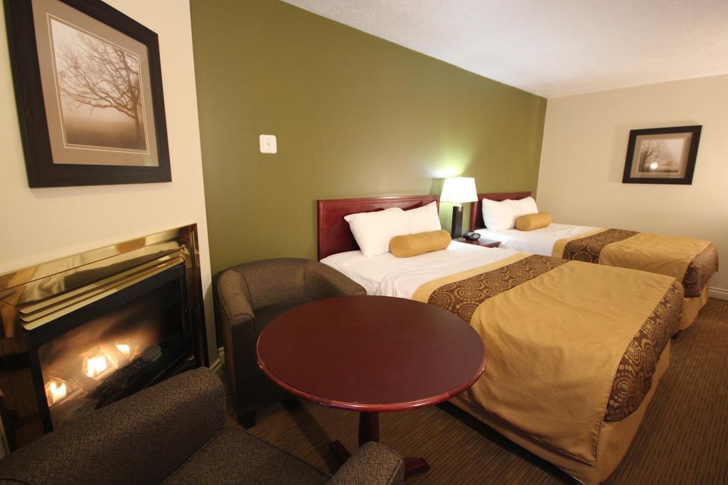 Econo Lodge Inn & Suites High Level Buitenkant foto