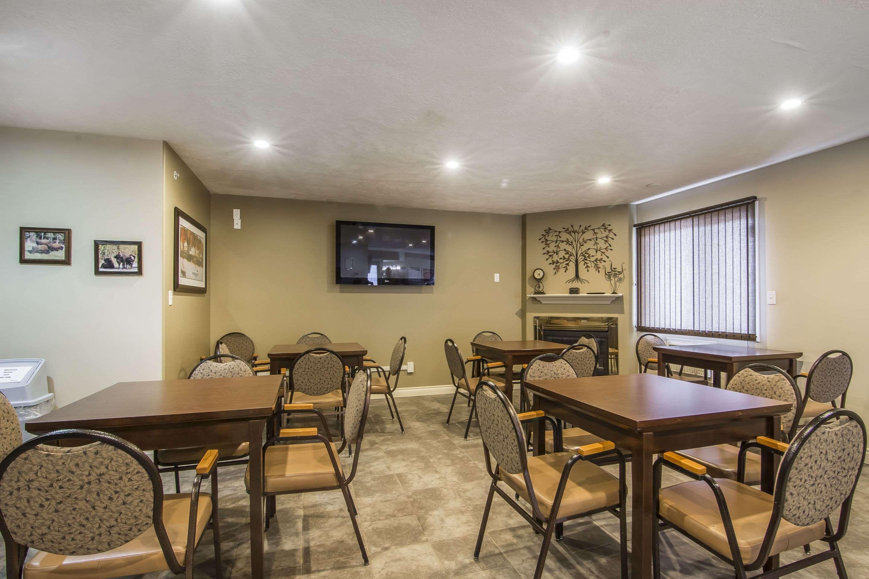 Econo Lodge Inn & Suites High Level Buitenkant foto